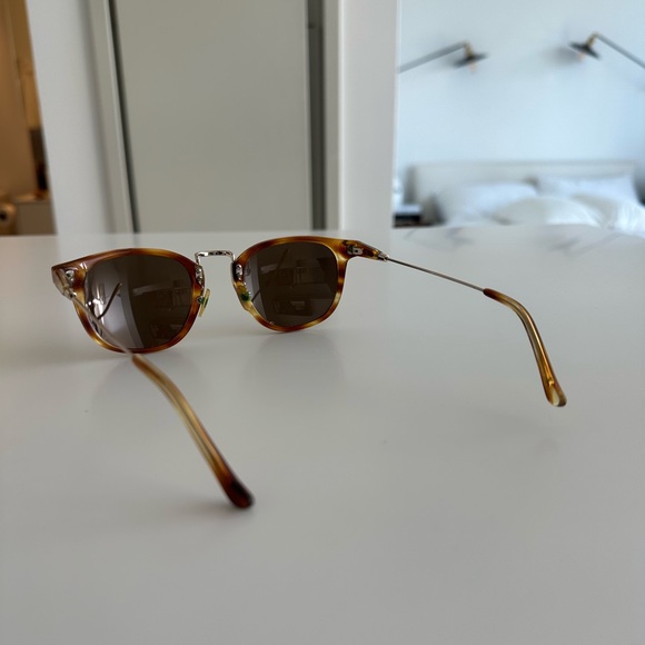 Illesteva Sunglasses - Picture 3 of 4